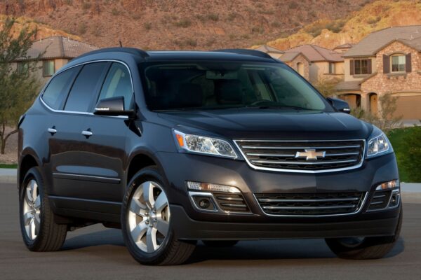 2015 CHEVY TRAVERSE REVIEW, PRICE, COLORS