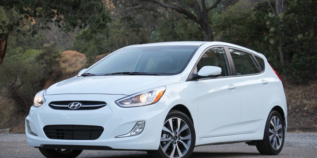 2016 HYUNDAI ACCENT REVIEW