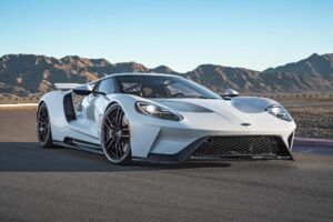 2017 FORD GT SUPERCAR PRICE, ENGINE, NEWS