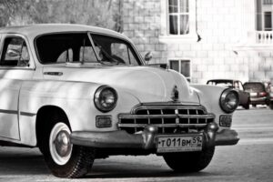 FAMOUS OLD TIMER CAR COLLECTORS YOU WANT TO ASSOCIATE WITH